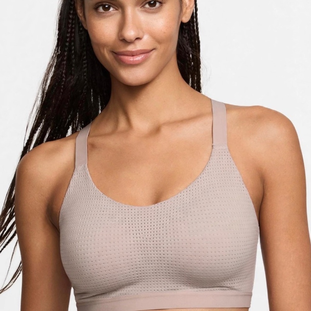 Victoria's Secret Perforated Scoop-Neck Sports Bra in Taupe 36DDD